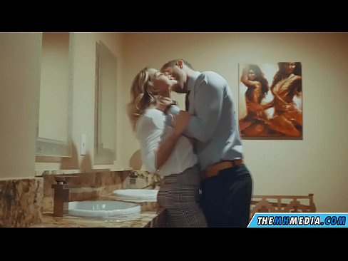 ❤️ Wann eng Busty Blond Iech an engem ëffentlechen Toilette verféiert ️❌ Porno bei eis lb.dienlanhbk.top ﹏